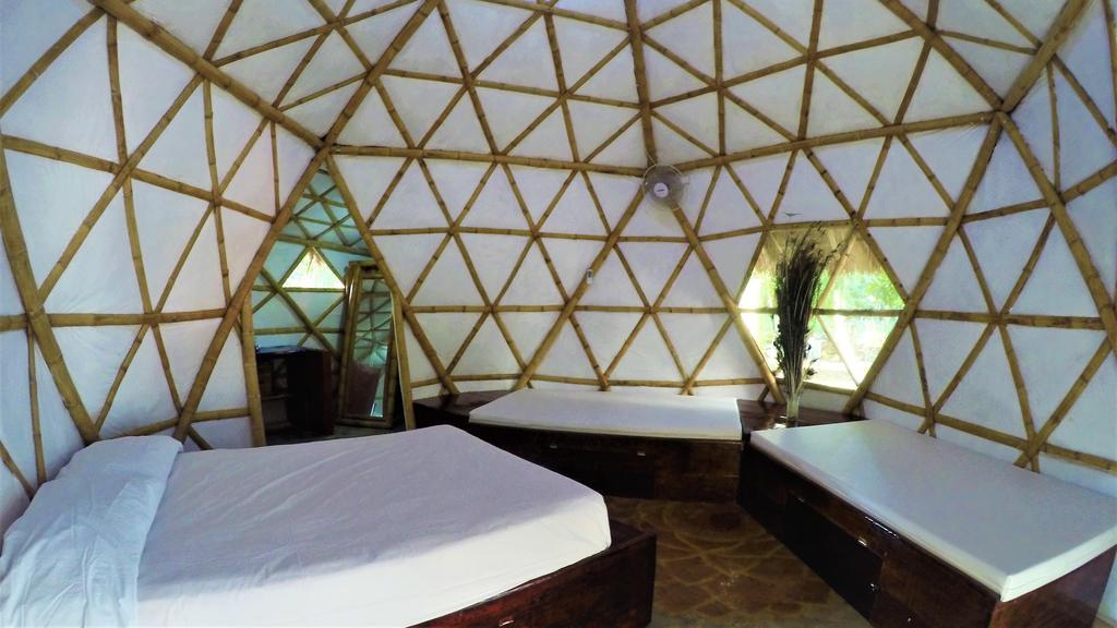 La Casa De Los Ninos Del Arbol Hotell Bacalar Exteriör bild